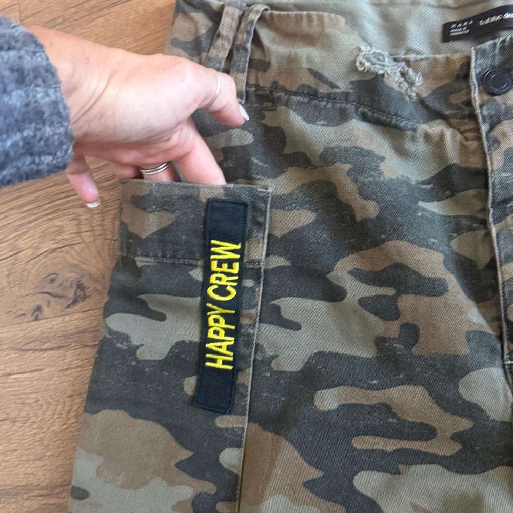 Zara cropped camo pants - Picture 4 of 7